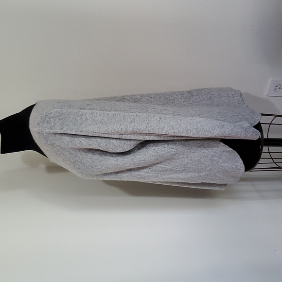 100% Cashmere Charter Club Luxury - Soft Gray Long Sleeves - Size M - Picture 4 of 7